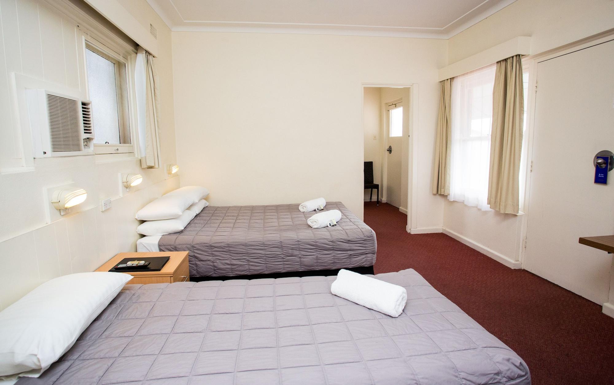 Cowra Motor Inn Exteriör bild