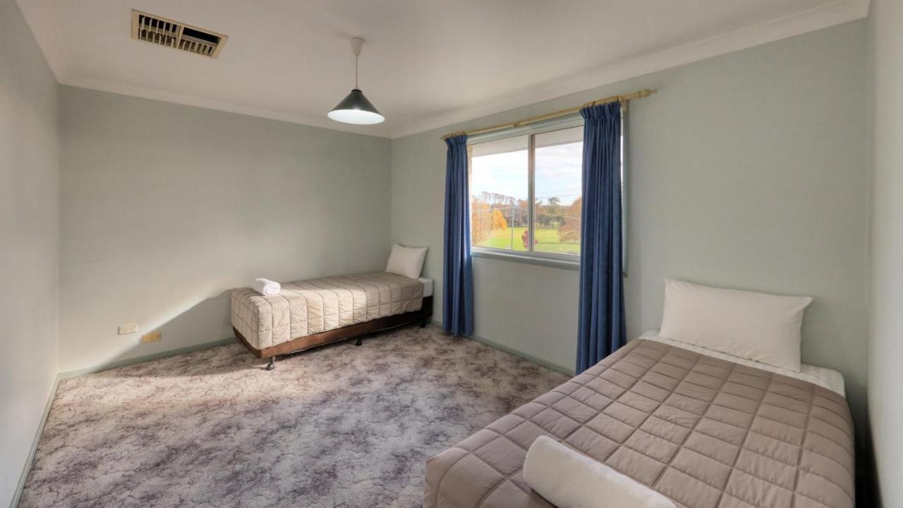 Cowra Motor Inn Exteriör bild