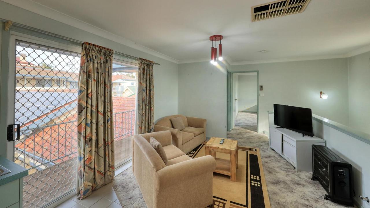 Cowra Motor Inn Exteriör bild